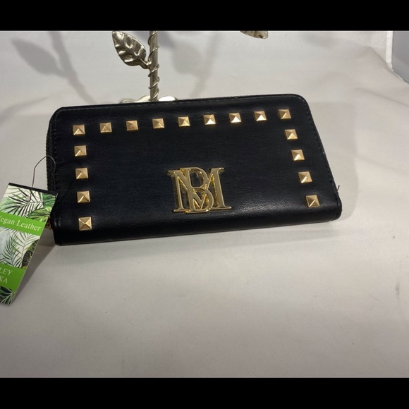 Badgley Mischka Handbags - Badgley Mischka vegan leather wallet, zips, card slots NWT